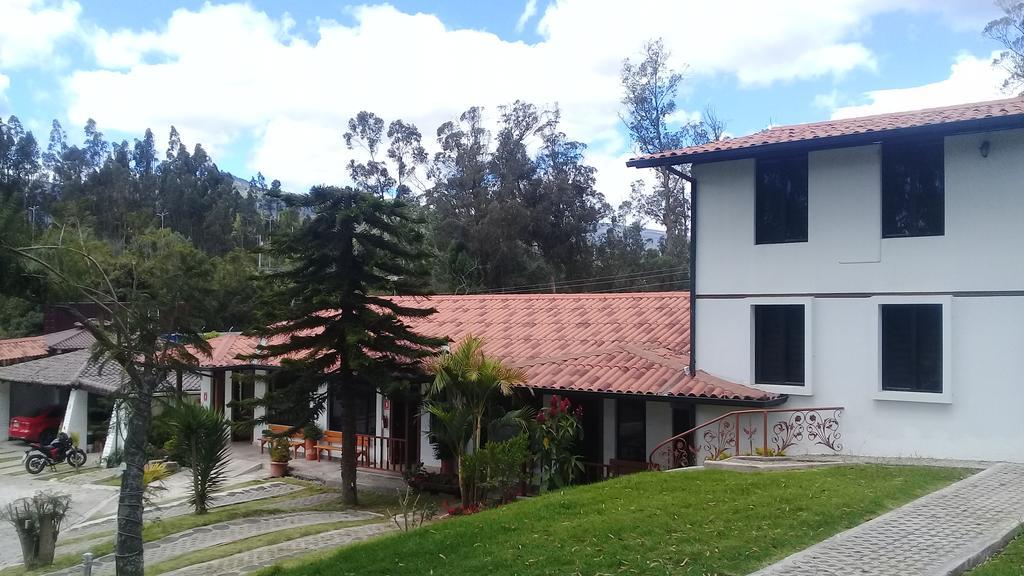 Hosteria Quinta Emilia Quito Exterior foto